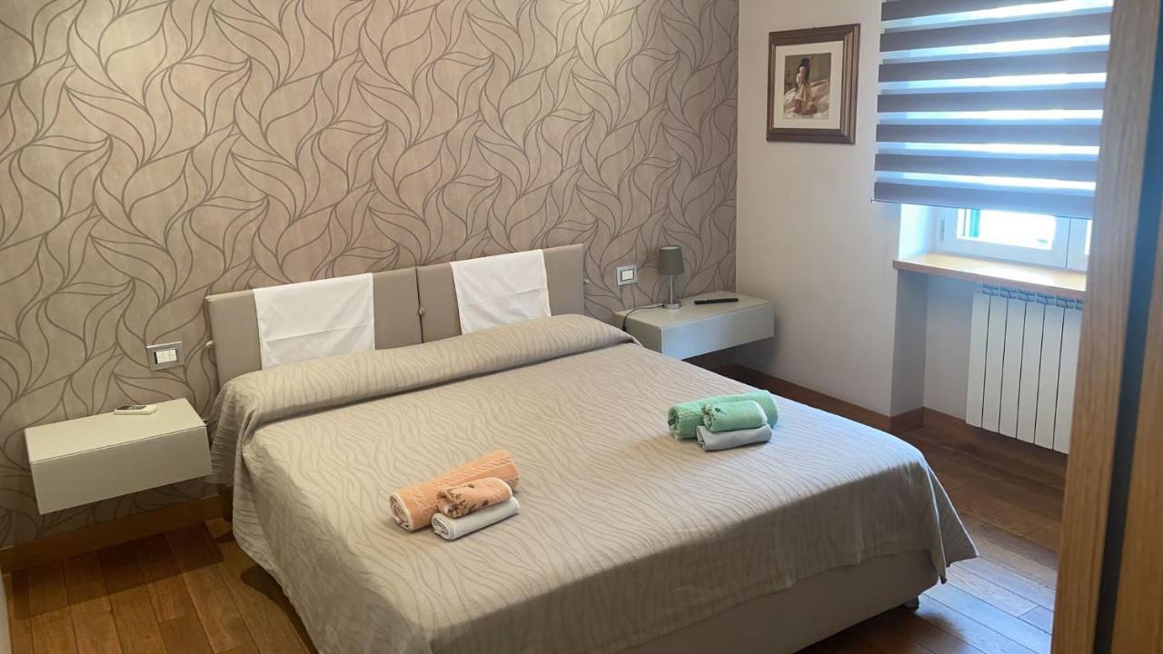 La Casa Di Andrew Apartment Naples